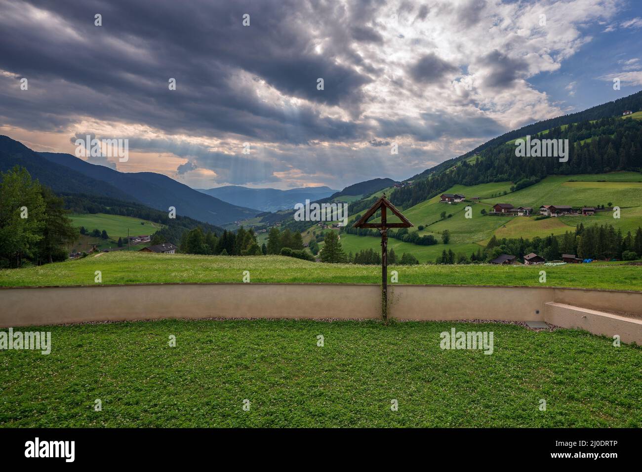 Villnos Valley dans le Tyrol du Sud Banque D'Images