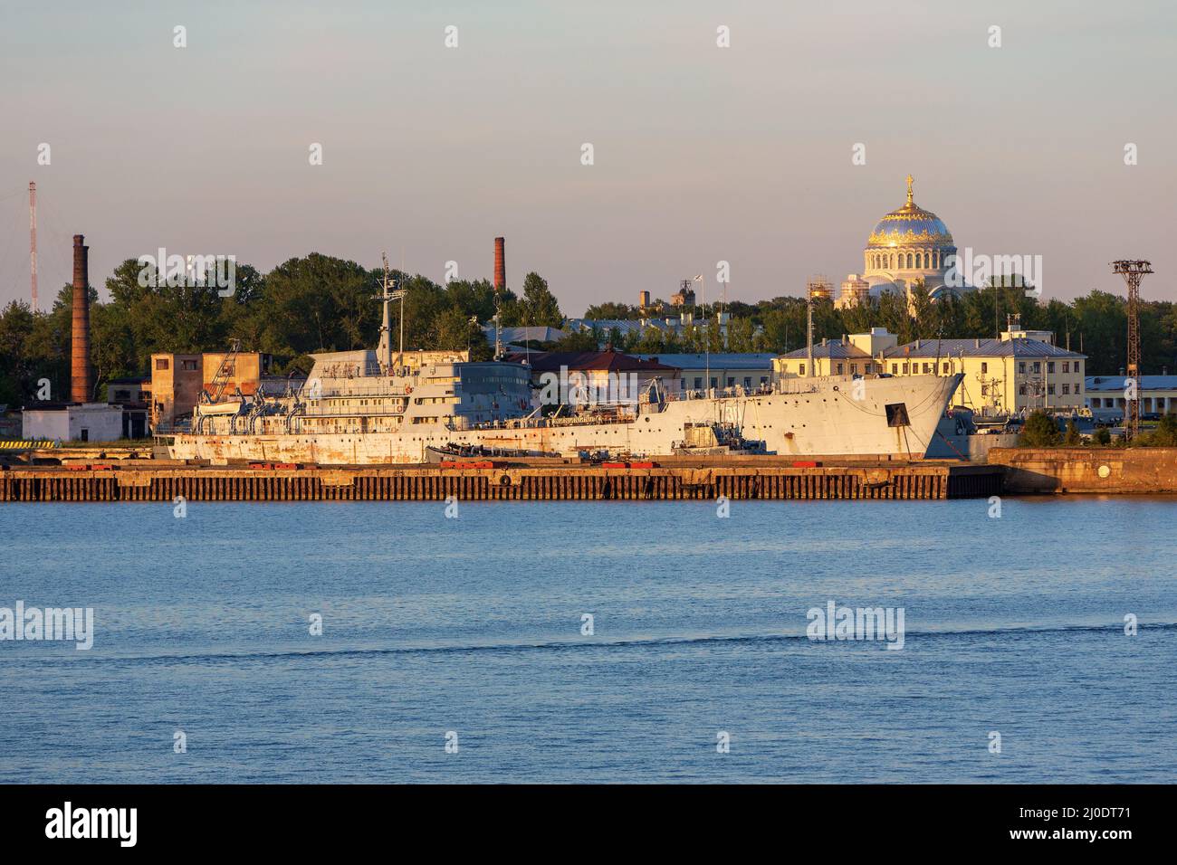 Kronstadt est une ville ancienne forteresse sur la mer Baltique au large de l'île de Kotlin Saint Petersbourg en Russie. Banque D'Images