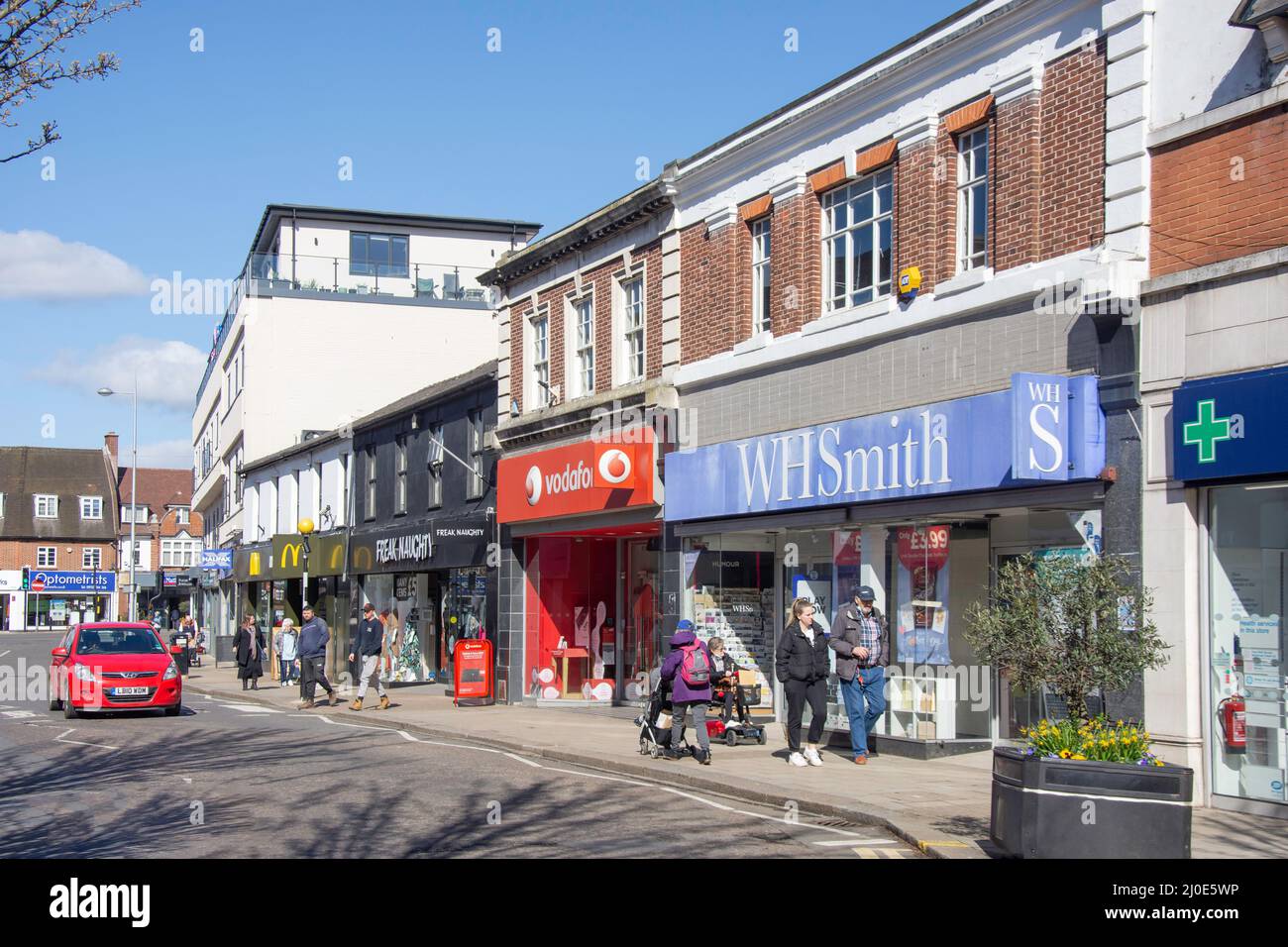 High Street, Walton-on-Thames, Surrey, Angleterre, Royaume-Uni Banque D'Images