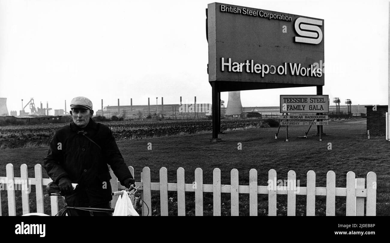 British Steel Corporation, Hartlepool Works, 12th janvier 1978. Fermeture de l'usine, 550 hommes en acier rendus redondants. Photo : Percy Fielding, 58 ans, un employé de Steelworker qui rentrent des aciéries pour la dernière fois. Banque D'Images