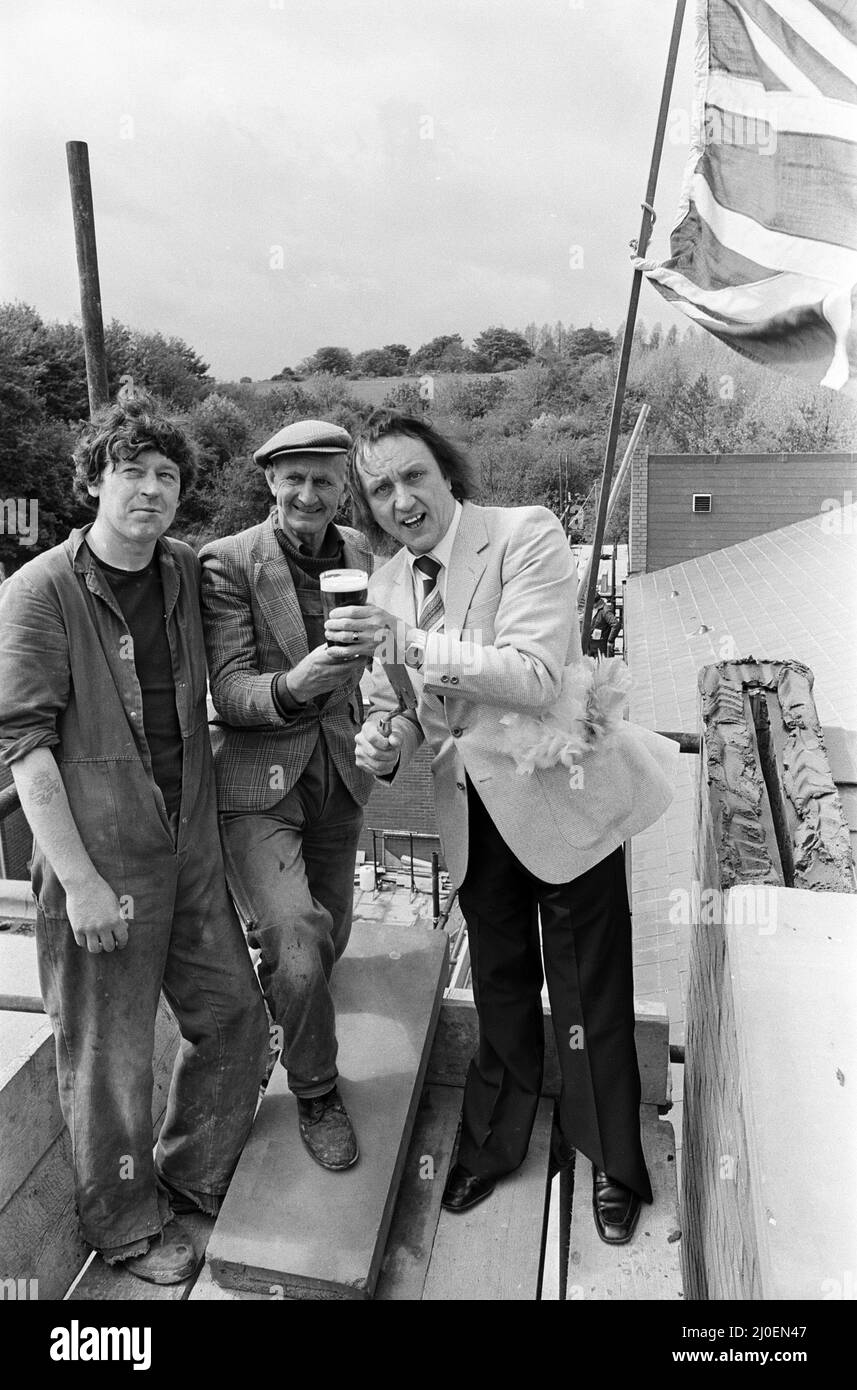 Ken Dodd à l'hôpital Clatterbridge, Birkenhead. 23rd mai 1979. Banque D'Images