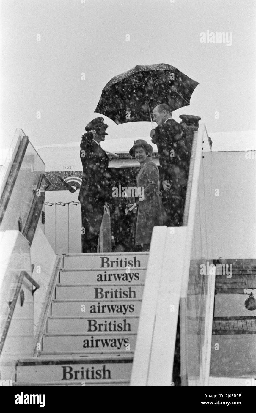 Sa Majesté Elizabeth II et le prince Philip quittent l'aéroport d'Heathrow pour Bahreïn sur la Concorde, au début de sa tournée au Moyen-Orient. 12th février 1979. Banque D'Images