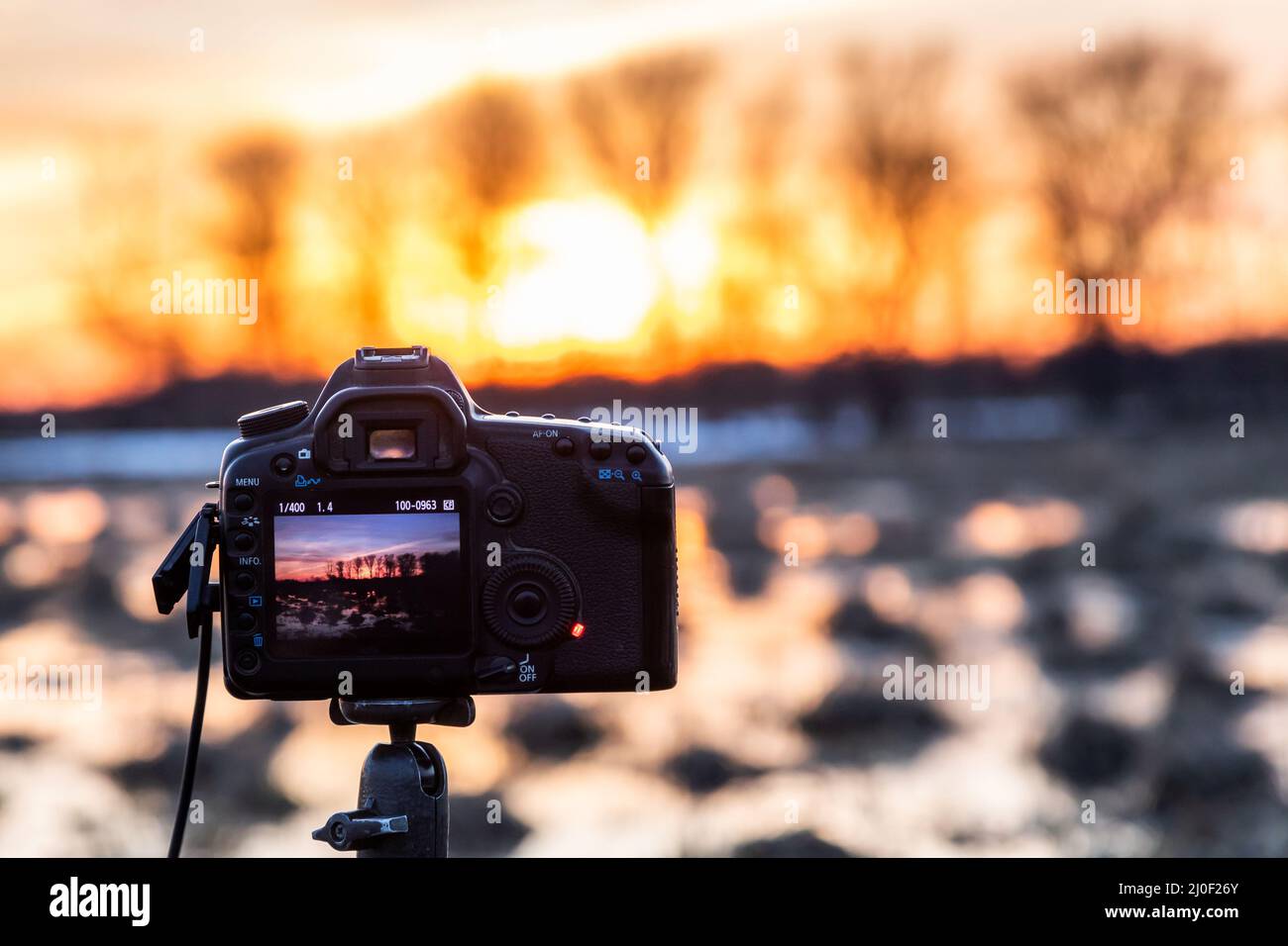 L'appareil photo prend une photo en mode paysage Banque D'Images