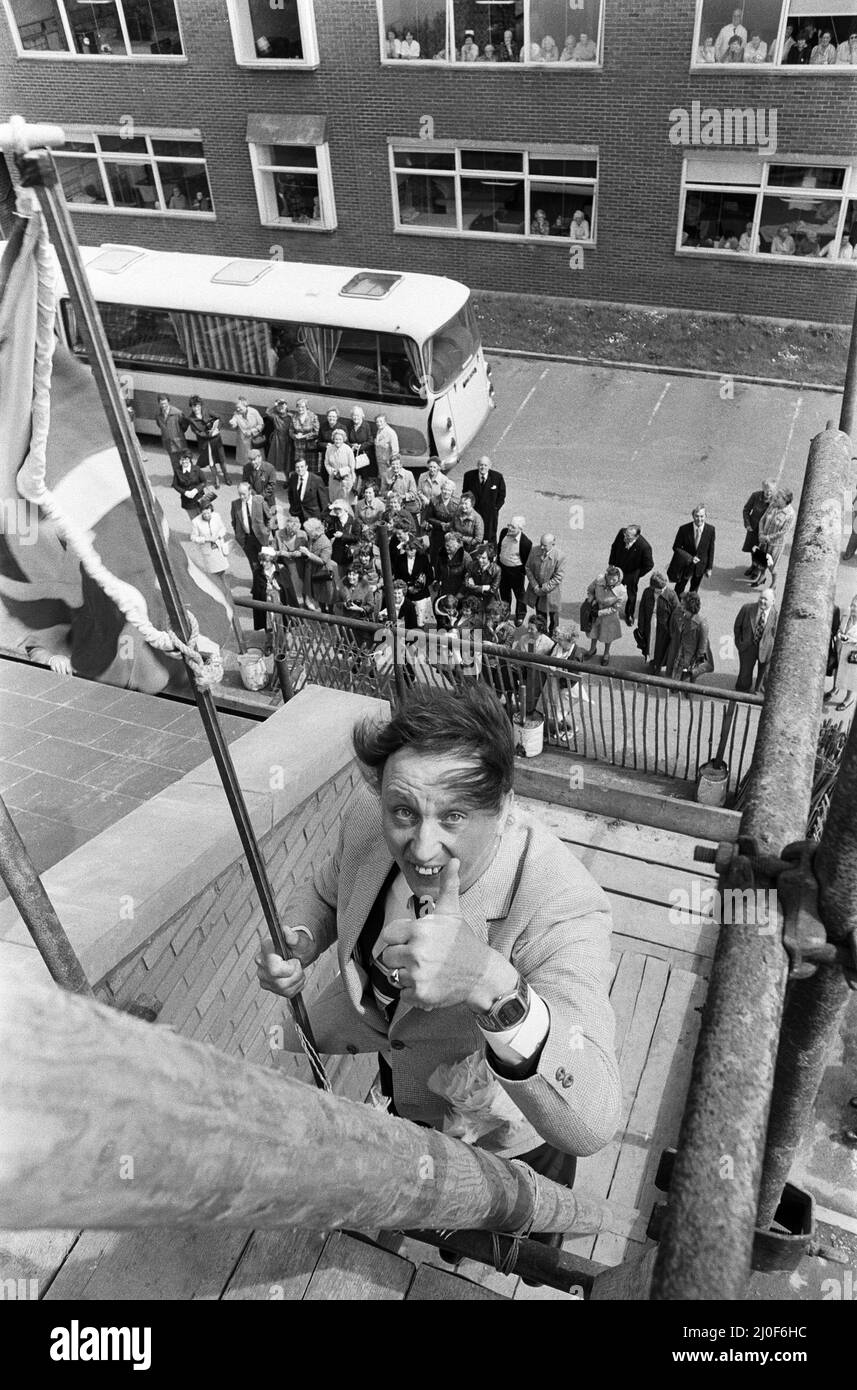 Ken Dodd à l'hôpital Clatterbridge, Birkenhead. 23rd mai 1979. Banque D'Images