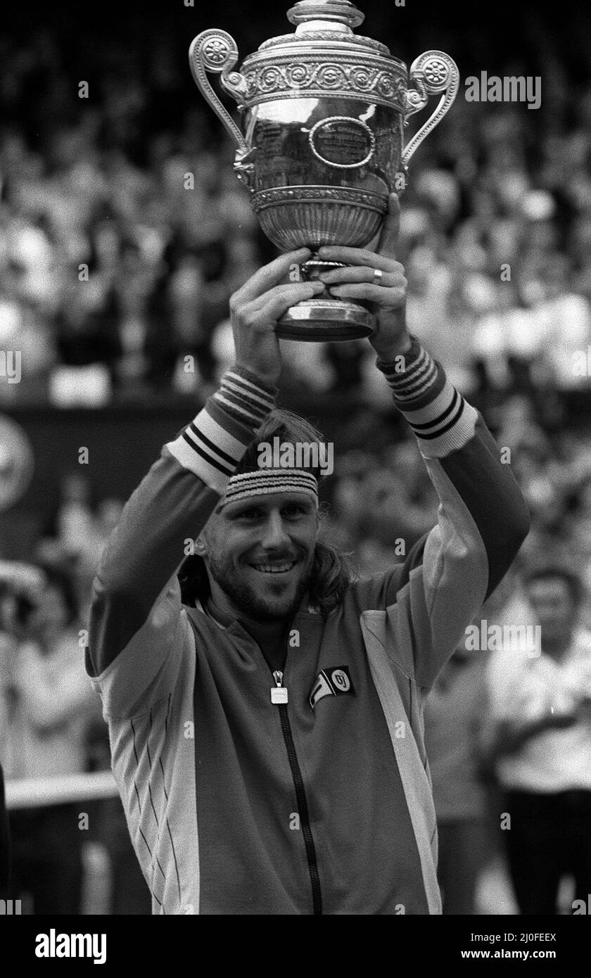 Bjorn Borg remporte la finale des hommes de Wimbledon contre John Macenroe en 1980 Banque D'Images