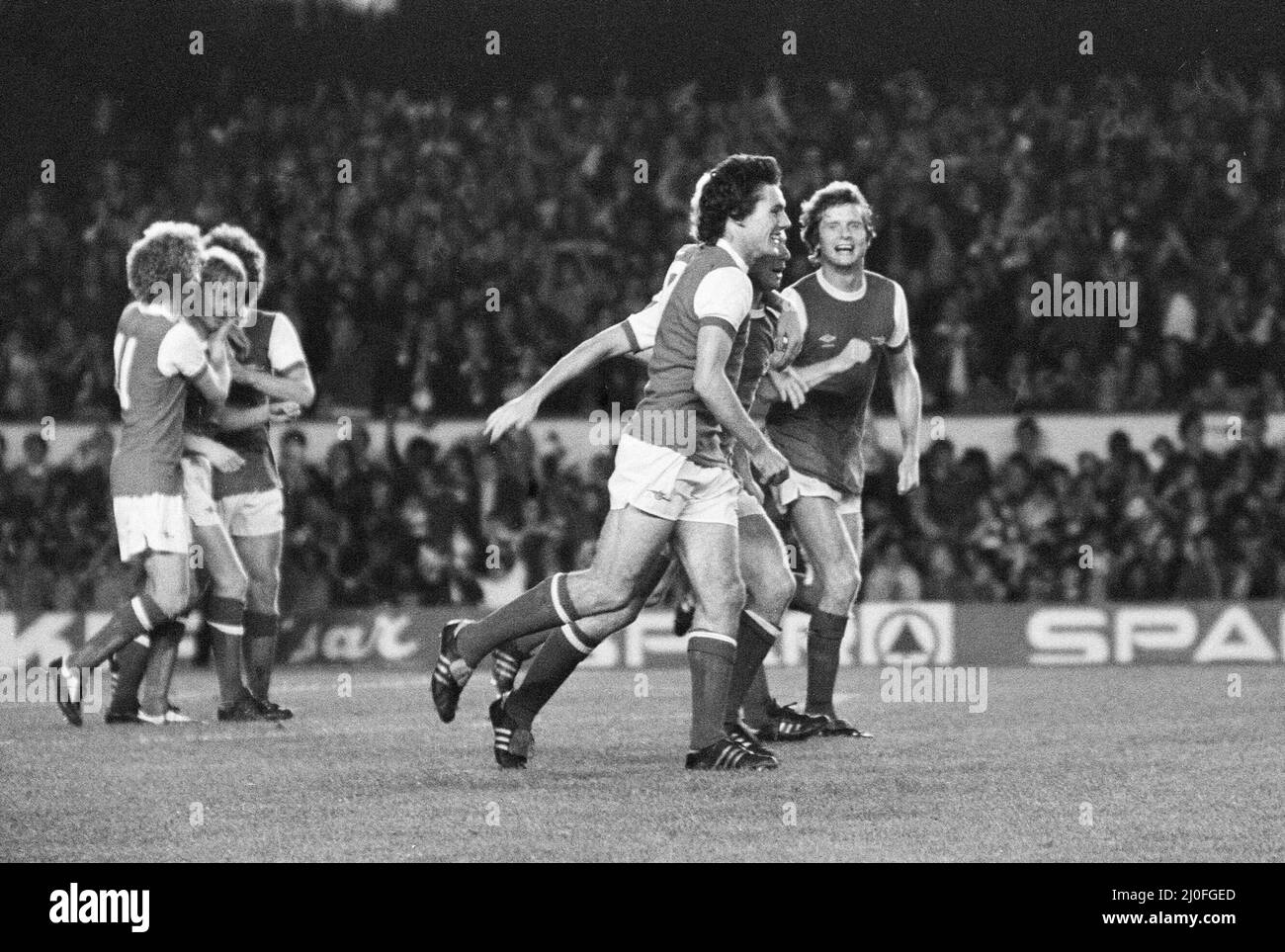 Match de la première manche de la coupe UEFA sur la première jambe à Highbury. Arsenal 3 contre FC Leipzig 0. (Arsenal a remporté le TIE 7-1 sur l'agrégat). Célébrations de l'Arsenal après l'un de leurs trois buts. 13th septembre 1978. Banque D'Images