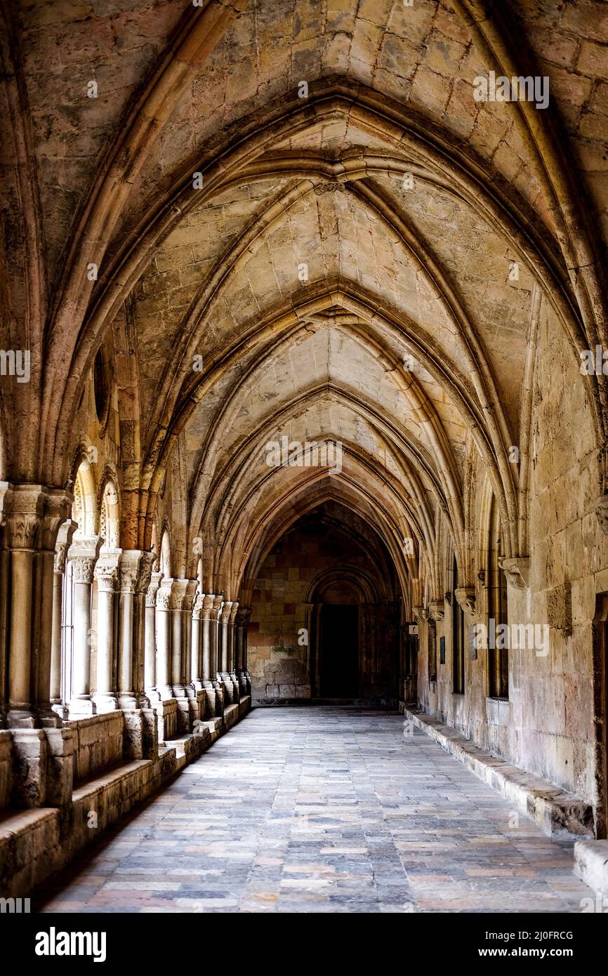 Arches gothiques à l'extérieur de la cathédrale de Tarragone Banque D'Images