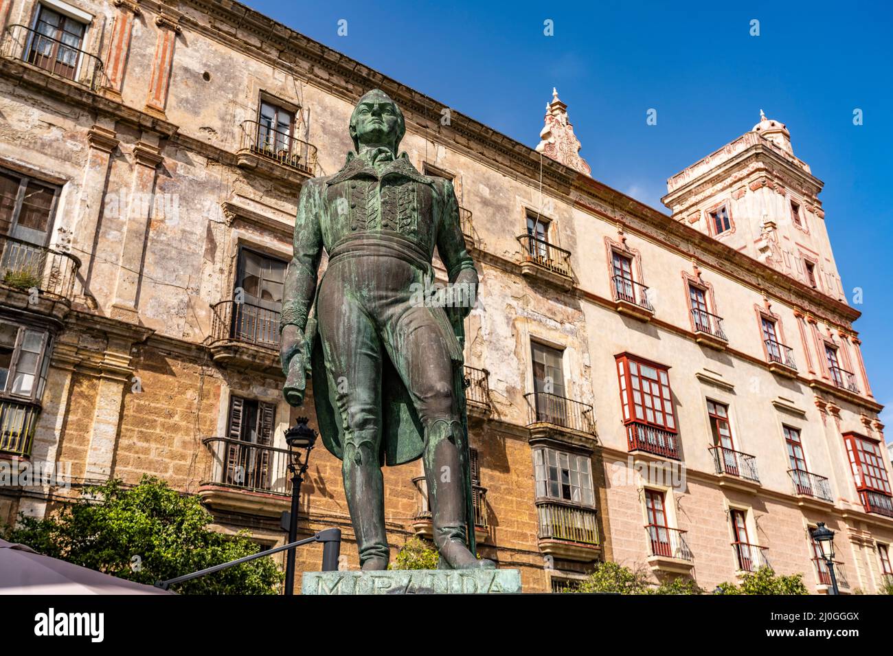 Statue de Francisco de Miranda, Plaza de España, Cadix, Andalusien, Espagnol | statue de Francisco de Miranda, Plaza de España, Cadix, Andalousie, Espagne Banque D'Images