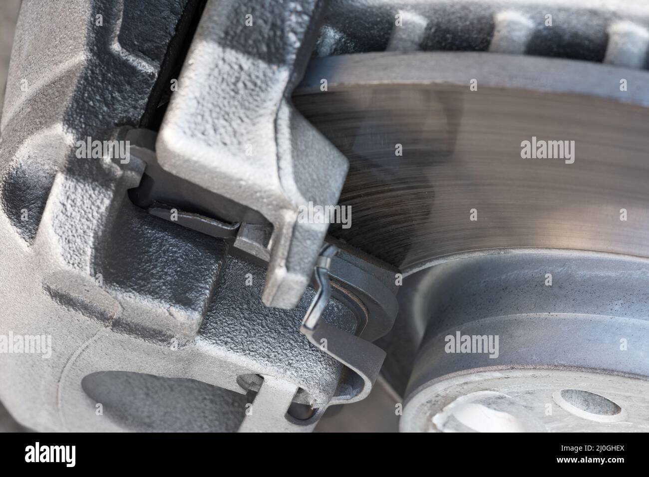 Étrier de frein moderne avec plaquette de frein et frein à disque Banque D'Images