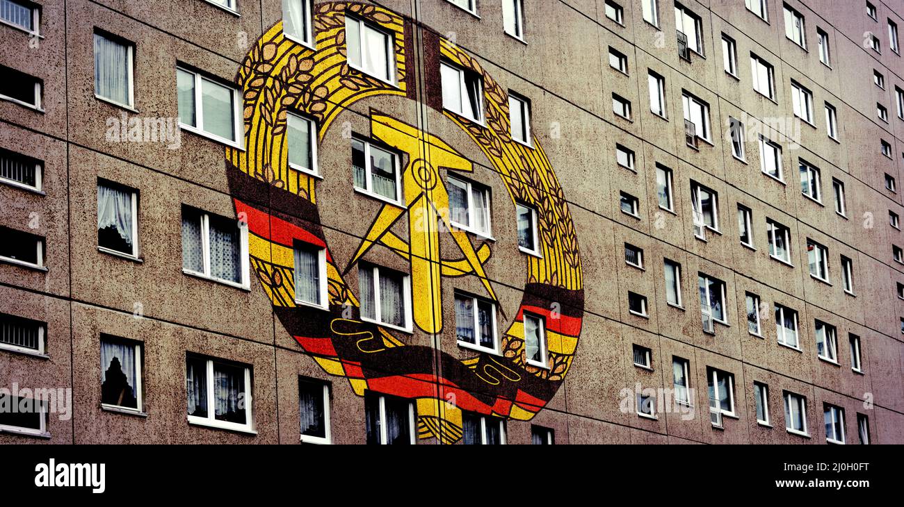 Bâtiment préfabriqué avec symbole GDR Banque D'Images