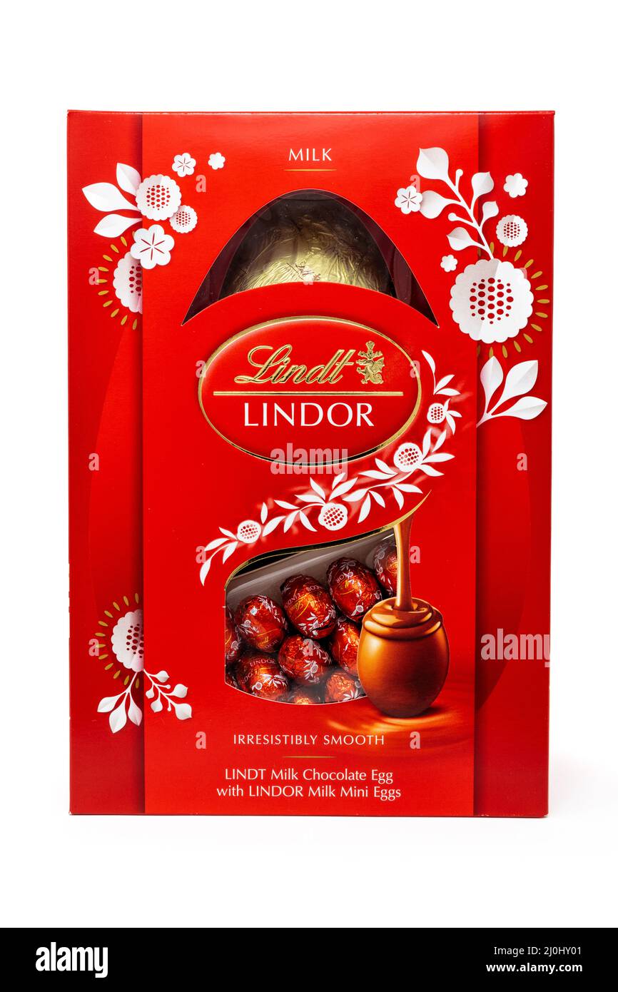 Lindt Lindor chocolat au lait oeuf de Pâques Banque D'Images