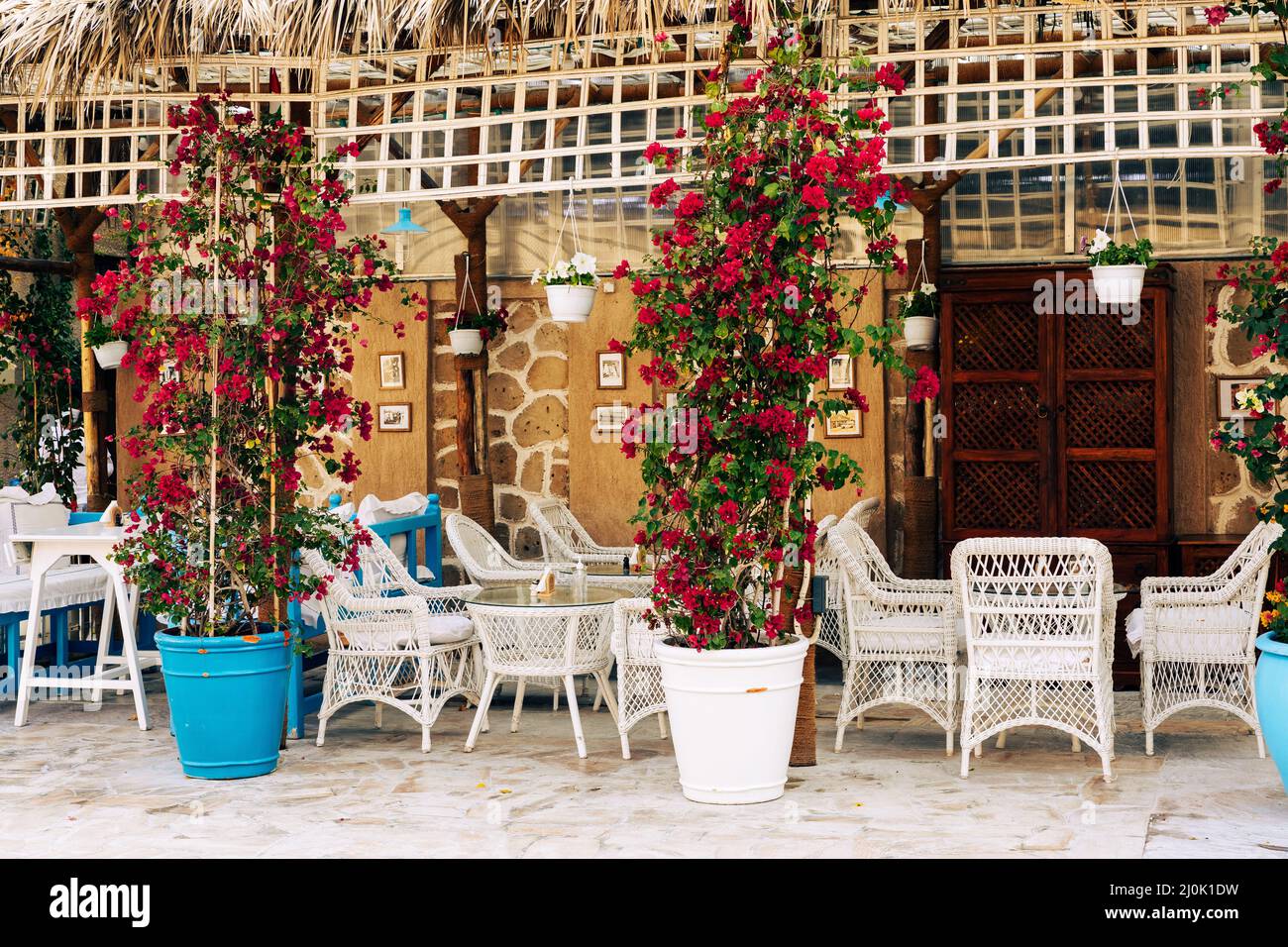 Restaurant traditionnel de style arabe. La vieille ville de Dubaï Deira. Émirats arabes Unis. Moyen-Orient. Banque D'Images