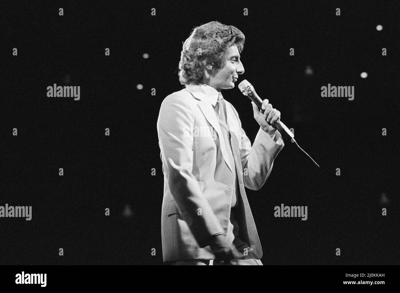 Barry Manilow en concert au Hartford Civic Center, Hartford, Connecticut, Amérique. Décembre 1981. Banque D'Images