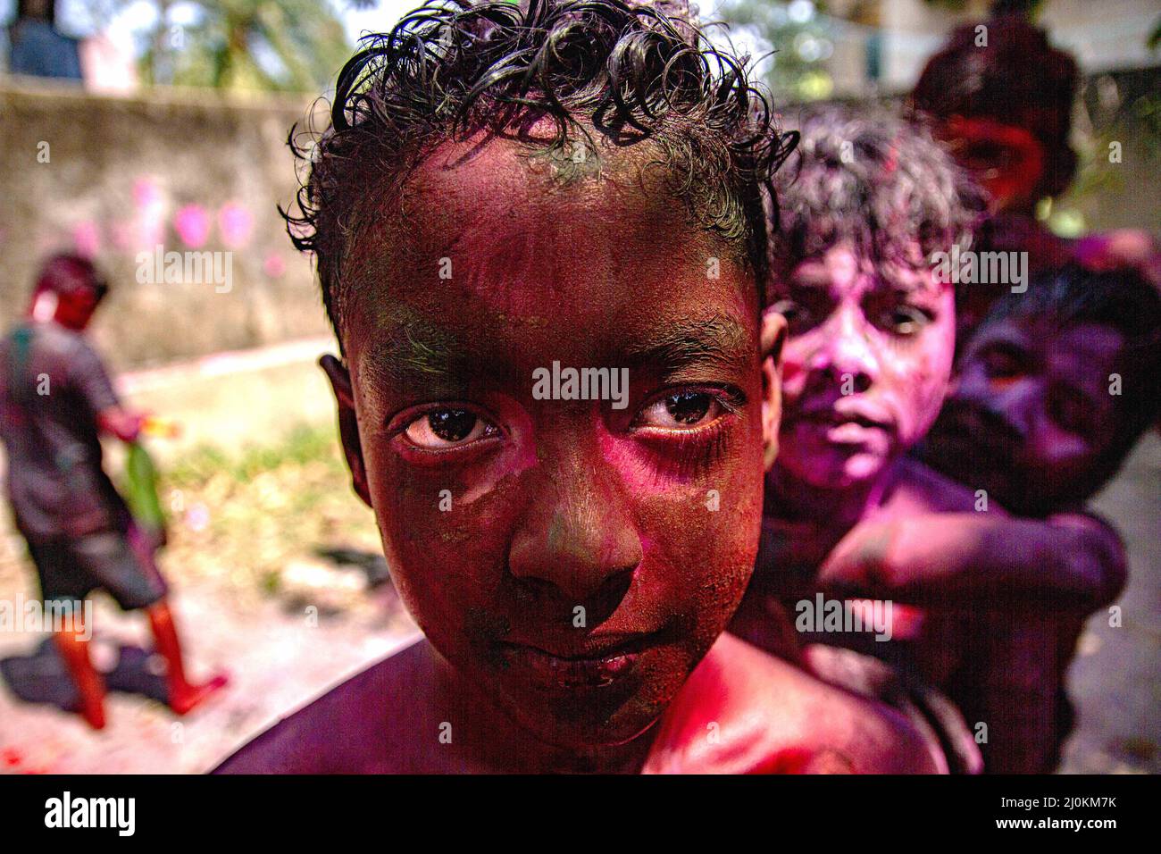 Kolkata, Bengale occidental, Inde. 17th mars 2022. Célébration de Holi le festival des couleurs. (Credit image: © Sudip Chanda/Pacific Press via ZUMA Press Wire) Banque D'Images