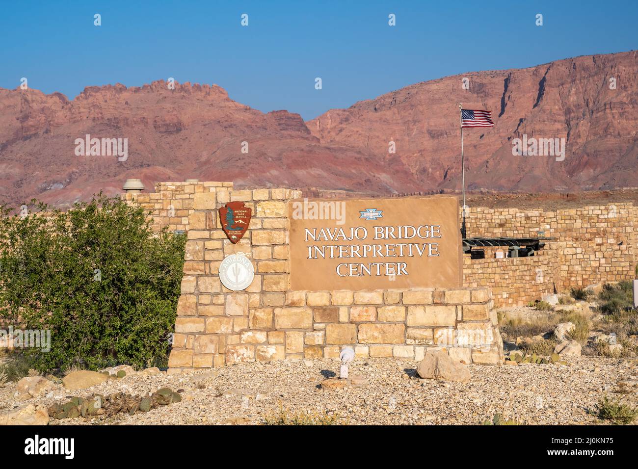 Une route d'entrée en direction du parc national du Grand Canyon, en Arizona Banque D'Images