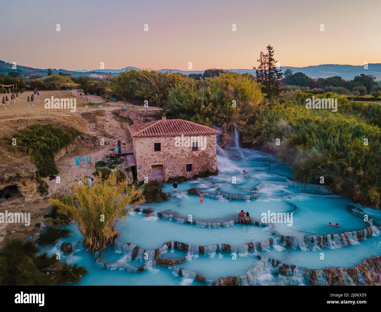 Spa naturel avec cascades et sources chaudes aux thermes de Saturnia, Grosseto, Toscane, Italie, sources chaudes Cascate del Mulino W Banque D'Images