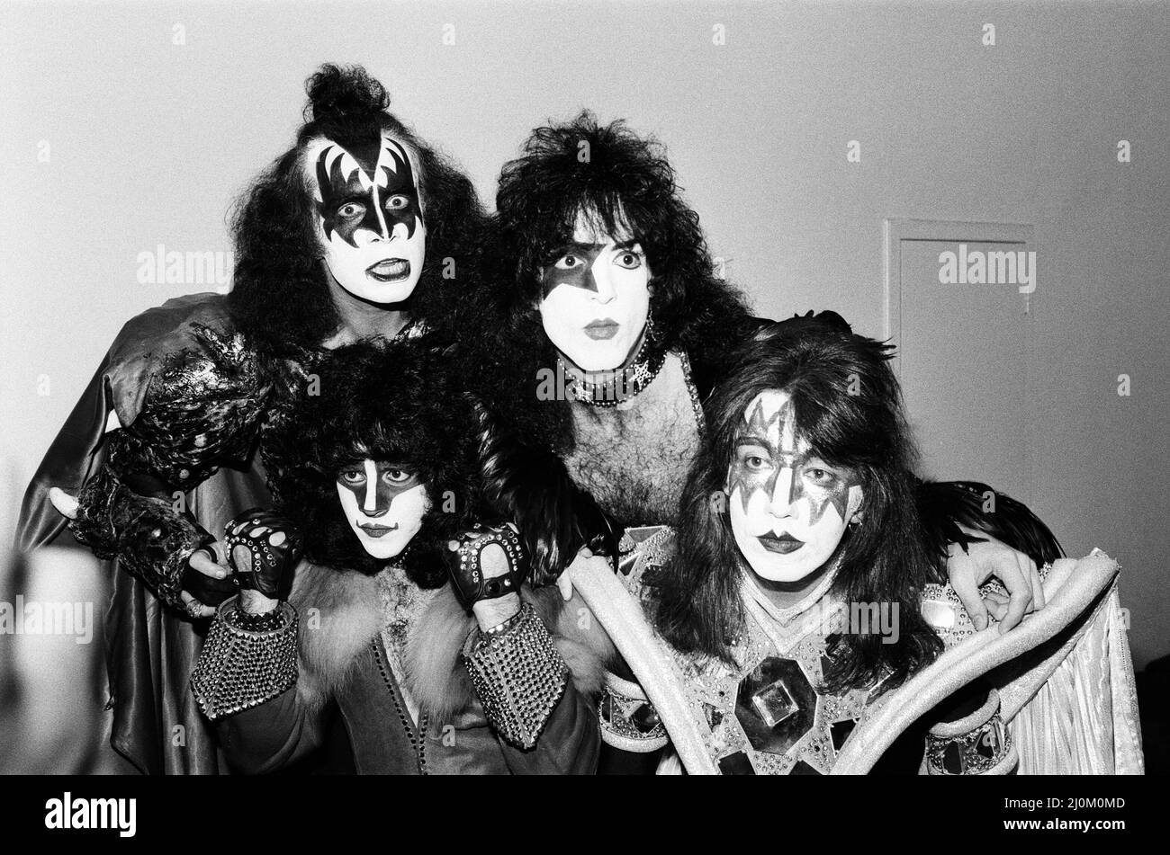 Le groupe de rock américain Kiss est photographié à l'aéroport de Heathrow. 4th septembre 1980. Banque D'Images