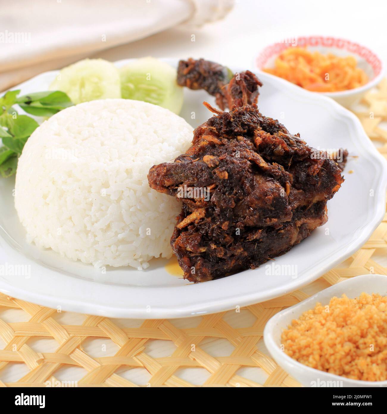 Nasi Bebek Madura, canard noir de Madère frit avec riz, sélectionné Focus Banque D'Images