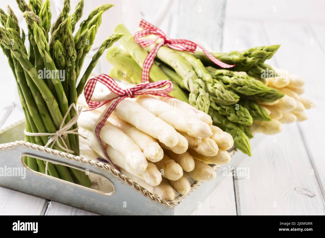 L'asperge blanche et verte Banque D'Images