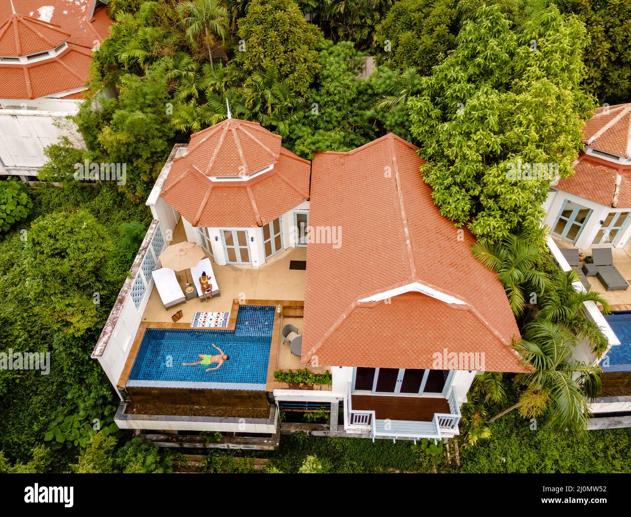 Phuket Thaïlande novembre 2021, Resort de luxe avec piscine villa en Thaïlande sur une journée nuageux pendant la saison de pluie Banque D'Images