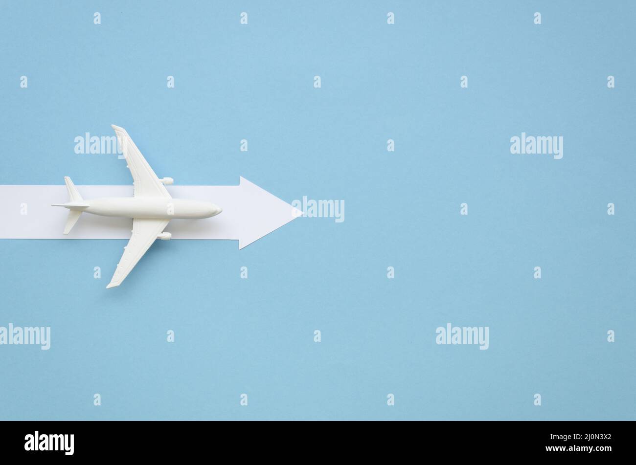 Copier l'espace avion avec la direction de l'arrière Banque D'Images