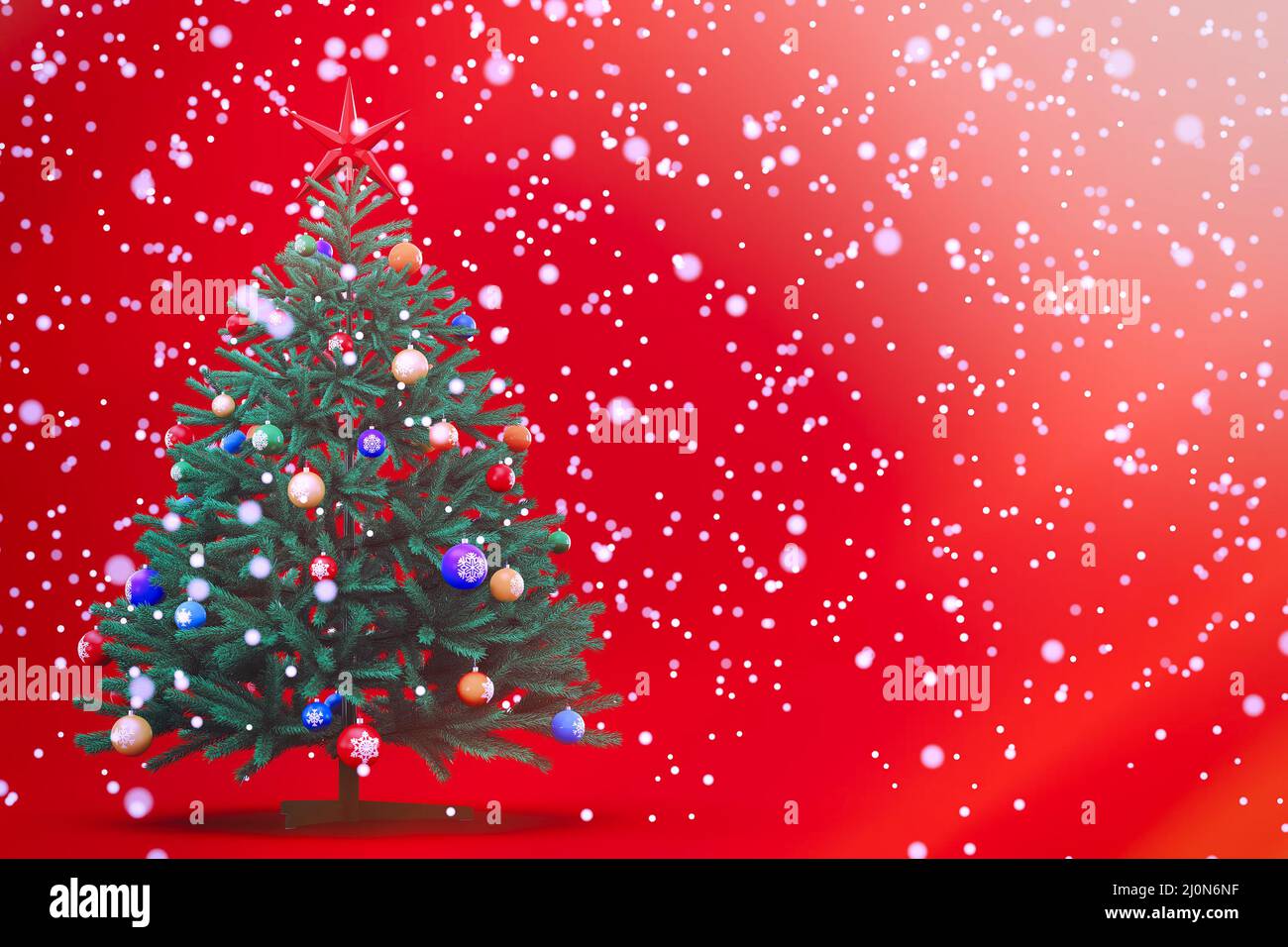 Sapin vert de Noël avec jouets ronds, balles. Arrière-plan rouge. Un grand nombre de bokeh ronds. Un conte de fées. Carte du nouvel an. Copier Banque D'Images