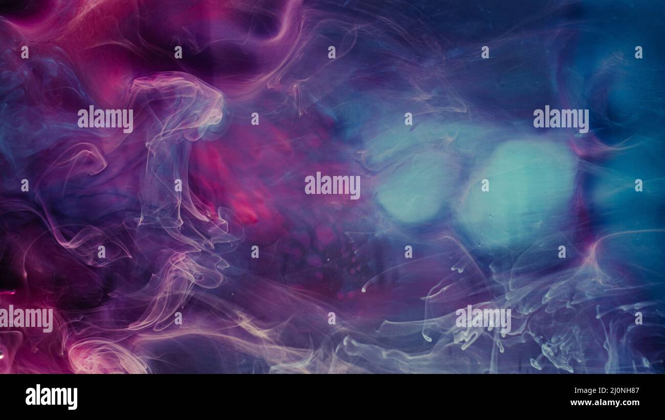 mélange de gaz magenta bleu nuage fantasy fog flow Banque D'Images