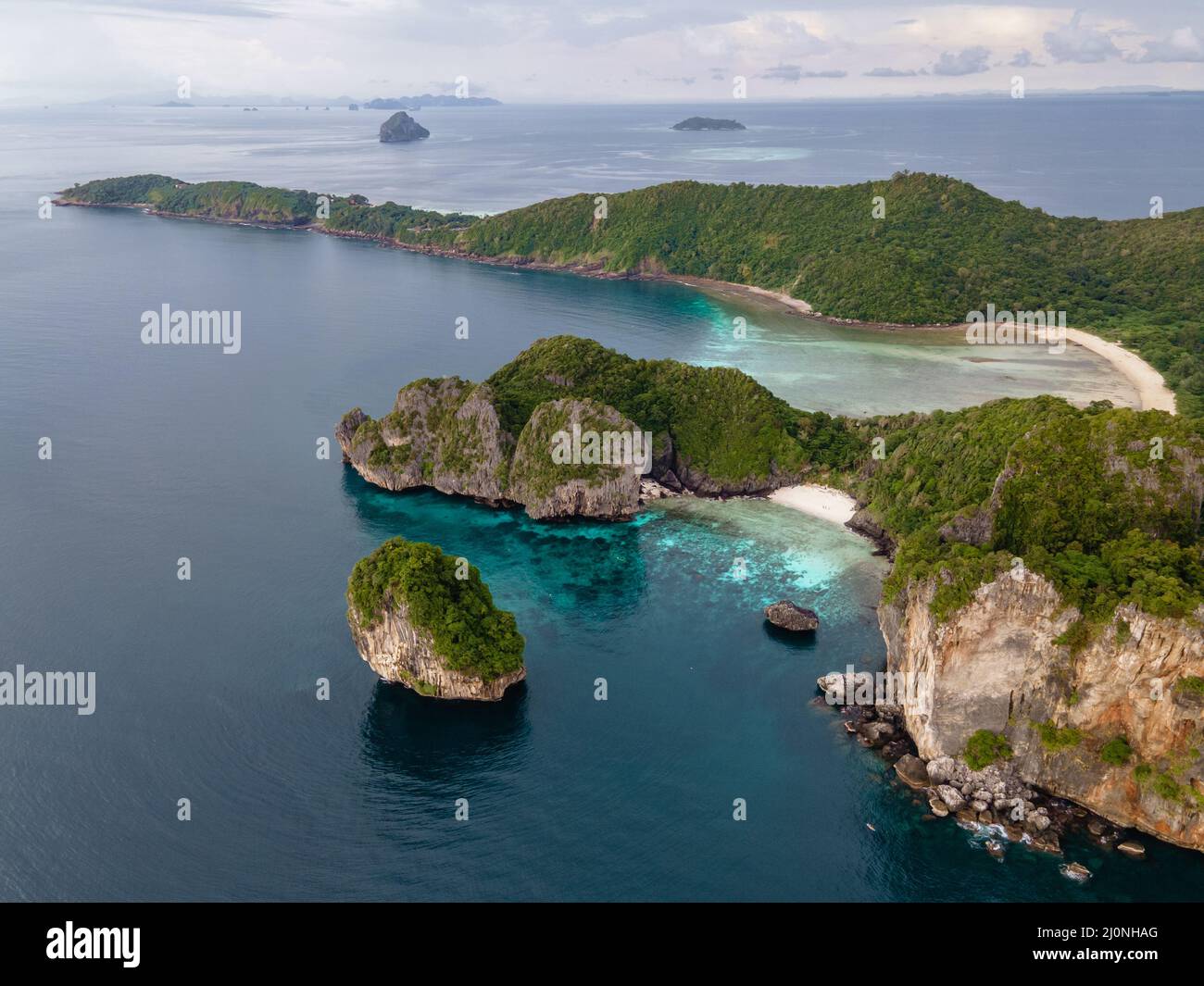 Koh Phi Phi Thailand, Turquoise Clear water Thailand Koh Pi, vue panoramique aérienne de l'île de Koh Phi Phi en Thaïlande Banque D'Images