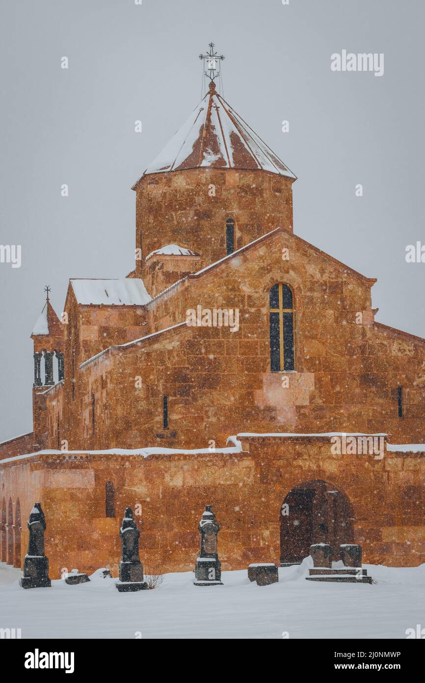 Église d'Odzun dans le village d'Odzun de la LORI Arménie. 5th–7th siècle. Église d'Odzun en hiver. Église apostolique arménienne Banque D'Images