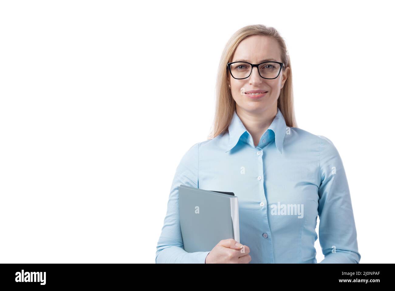 Femme d'affaires avec dossier en studio Banque D'Images