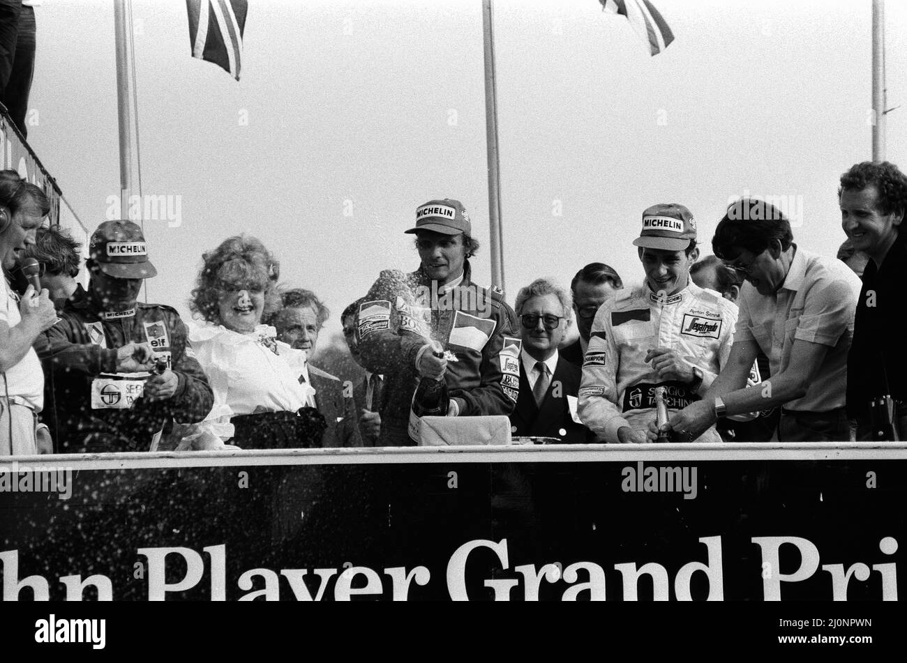 Grand Prix britannique 1984, Brands Hatch, dimanche 22nd juillet 1984. Notre photo montre ... vainqueur de course Niki Lauda, avec Derek Warwick (2nd) et Ayrton Senna (3rd). Banque D'Images