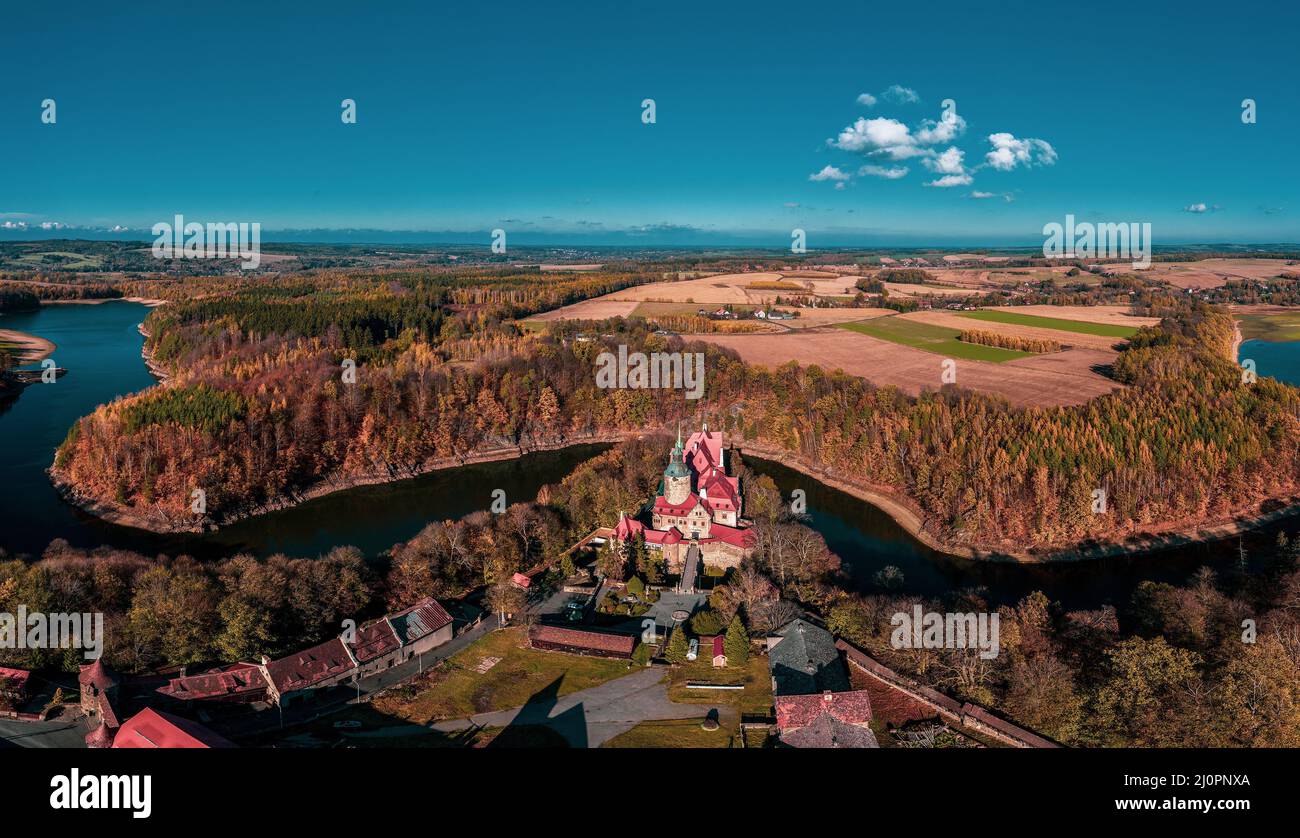 Vue panoramique sur le château de Czocha, Pologne Banque D'Images