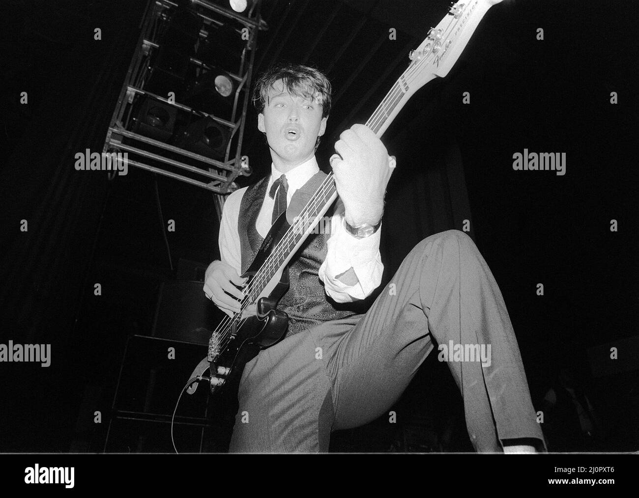 Pop Group Spandau Ballet 'True Tour' avril 1983 Pop Group Spandau Ballet jouant au Centre de conférence, Brighton dans le cadre de leur 'True Tour' Tony Hadley, Steve Norman, martin Kemp, John Keeble Gary Kemp Banque D'Images