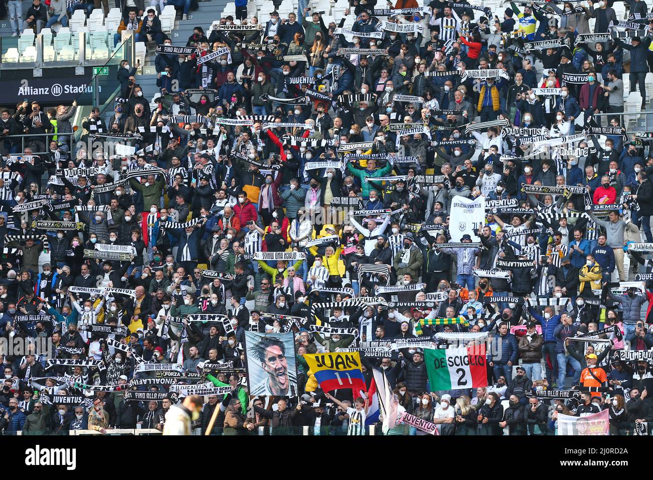 TURIN, ITALIE. 20 MARS 2022. Les fans de Juventus lors du match entre Juventus FC et US Salernitana 1919 le 20 mars 2022 au stade Allianz de Turin, en Italie. Crédit: Massimiliano Ferraro/Medialys Images/Alay Live News Banque D'Images