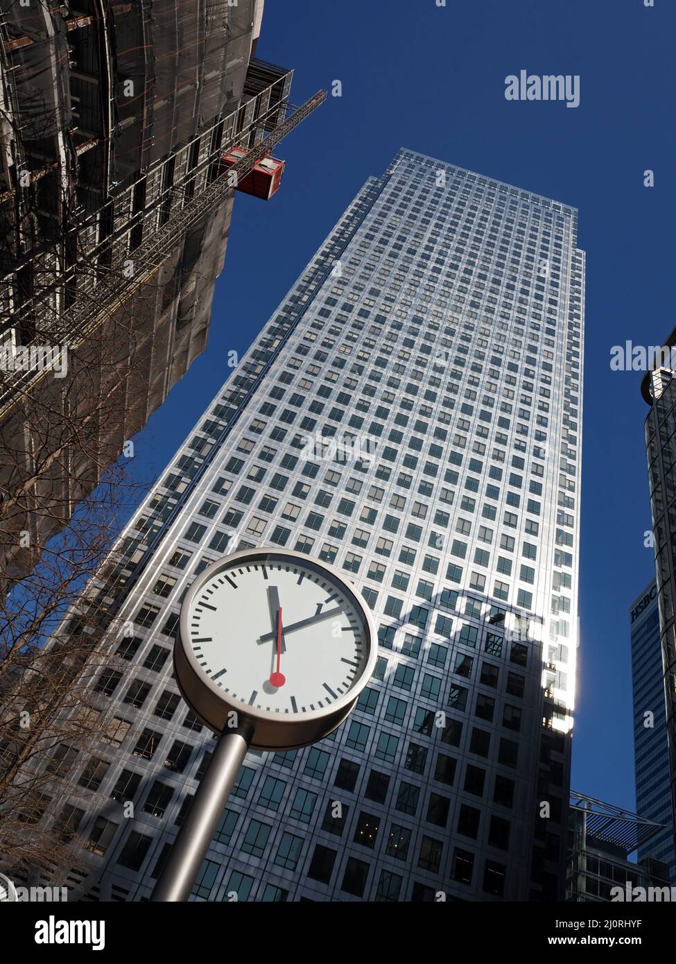 Horloge à Canada Square, Canary Wharf, Docklands, Londres, Angleterre Banque D'Images Horloge à Canada Square, Canary Wharf, Docklands, Londres, Angleterre Banque D'Images