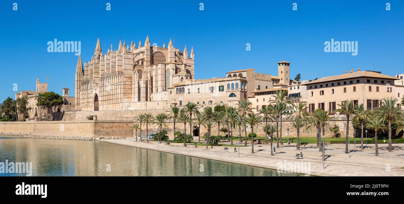 Cathédrale Catedral de Palma de Mallorca la Seu église architecture vacances voyage panorama en Espagne Banque D'Images
