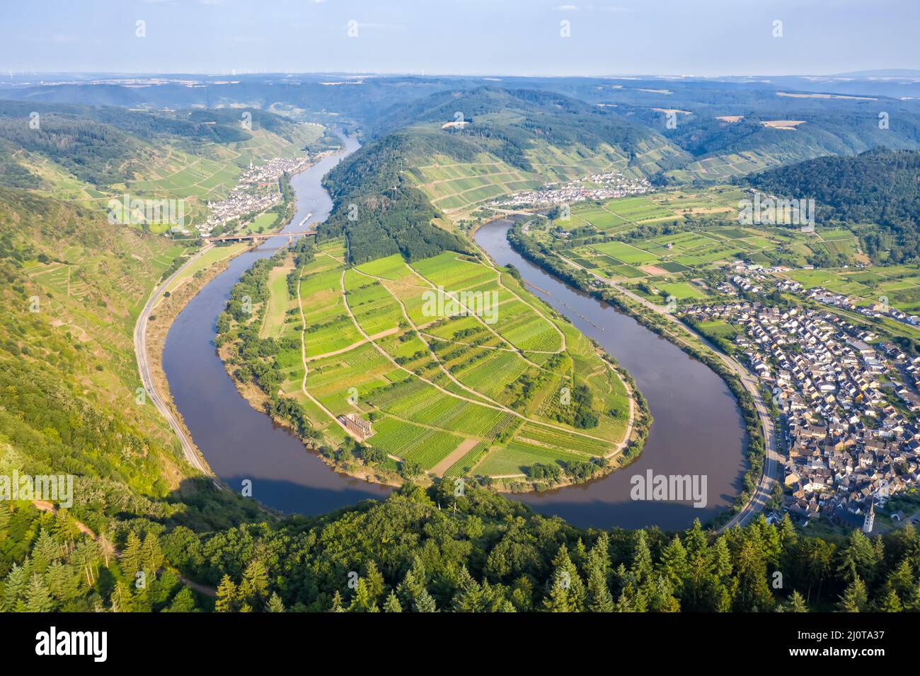 Boucle de Moselle Calmont rivière boucle de Moselle paysage naturel à Bremmm Allemagne Banque D'Images