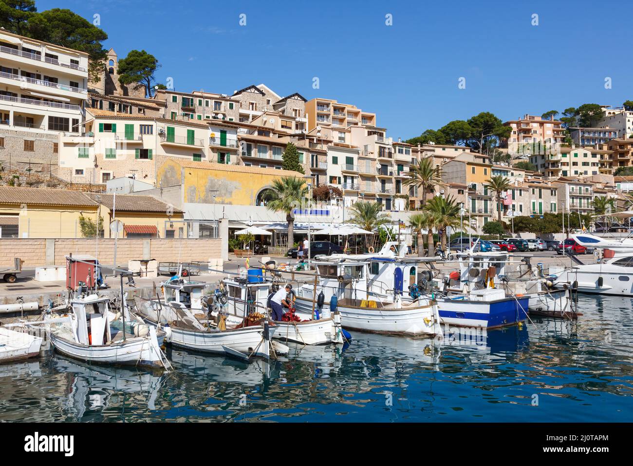 Port de Soller dans le port de Majorque avec des bateaux vacances Voyage ville en Espagne Banque D'Images