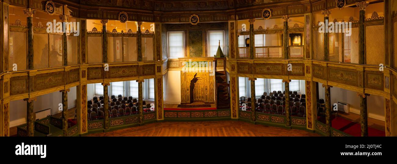 Vue panoramique de la salle de bains de merlan de la maison de Galata Mawlawi ou de Galata Mevlevihanesi à Istanbul. Istanbul Turquie - 12.28.2021 Banque D'Images