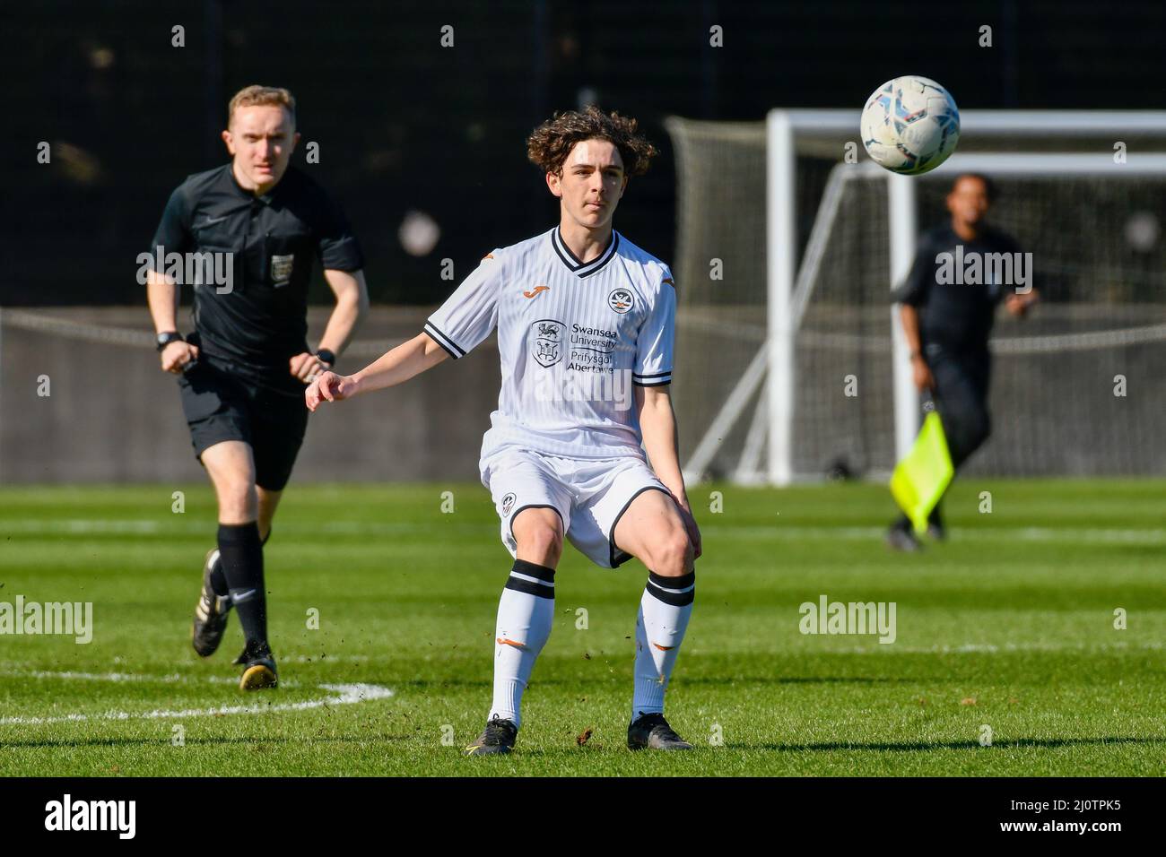 Swansea, pays de Galles. 19 mars 2022. Charlie Veevers de Swansea City moins de 18s ans lors du match de la Ligue de développement professionnel entre Swansea City moins de 18s ans et Colchester ont Uni moins de 18s ans à la Swansea City Academy à Swansea, pays de Galles, Royaume-Uni le 19 mars 2022. Crédit : Duncan Thomas/Majestic Media. Banque D'Images