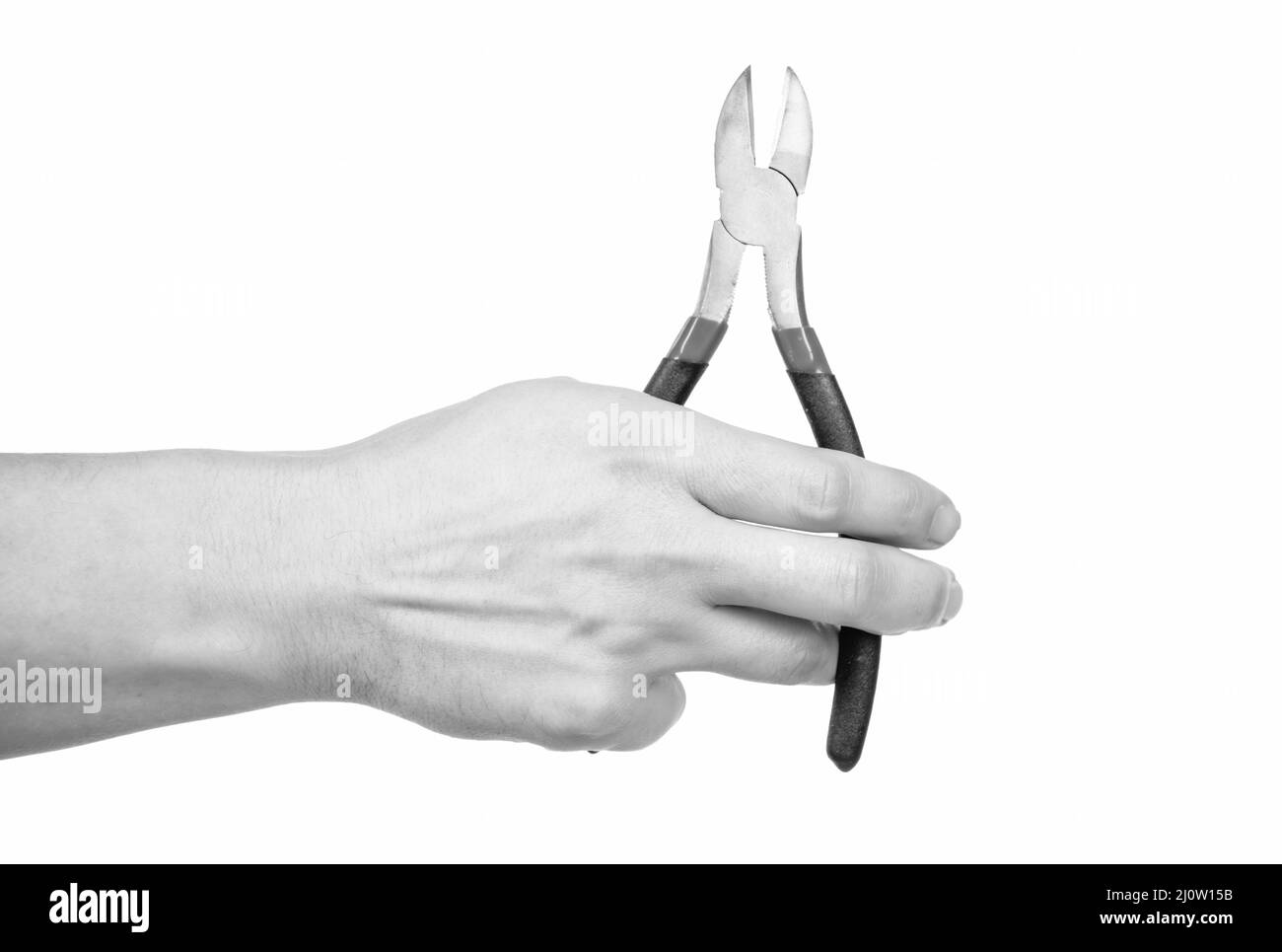 main avec outil de réparation isolé sur blanc. pince à main mâle. outils de construction et de réparation. Banque D'Images