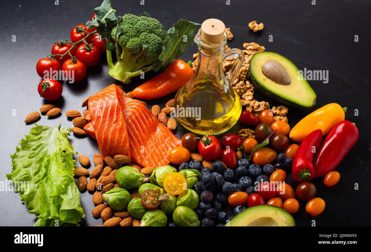 Alimentation saine et alimentation riche en vitamines et oméga-3 concept Banque D'Images