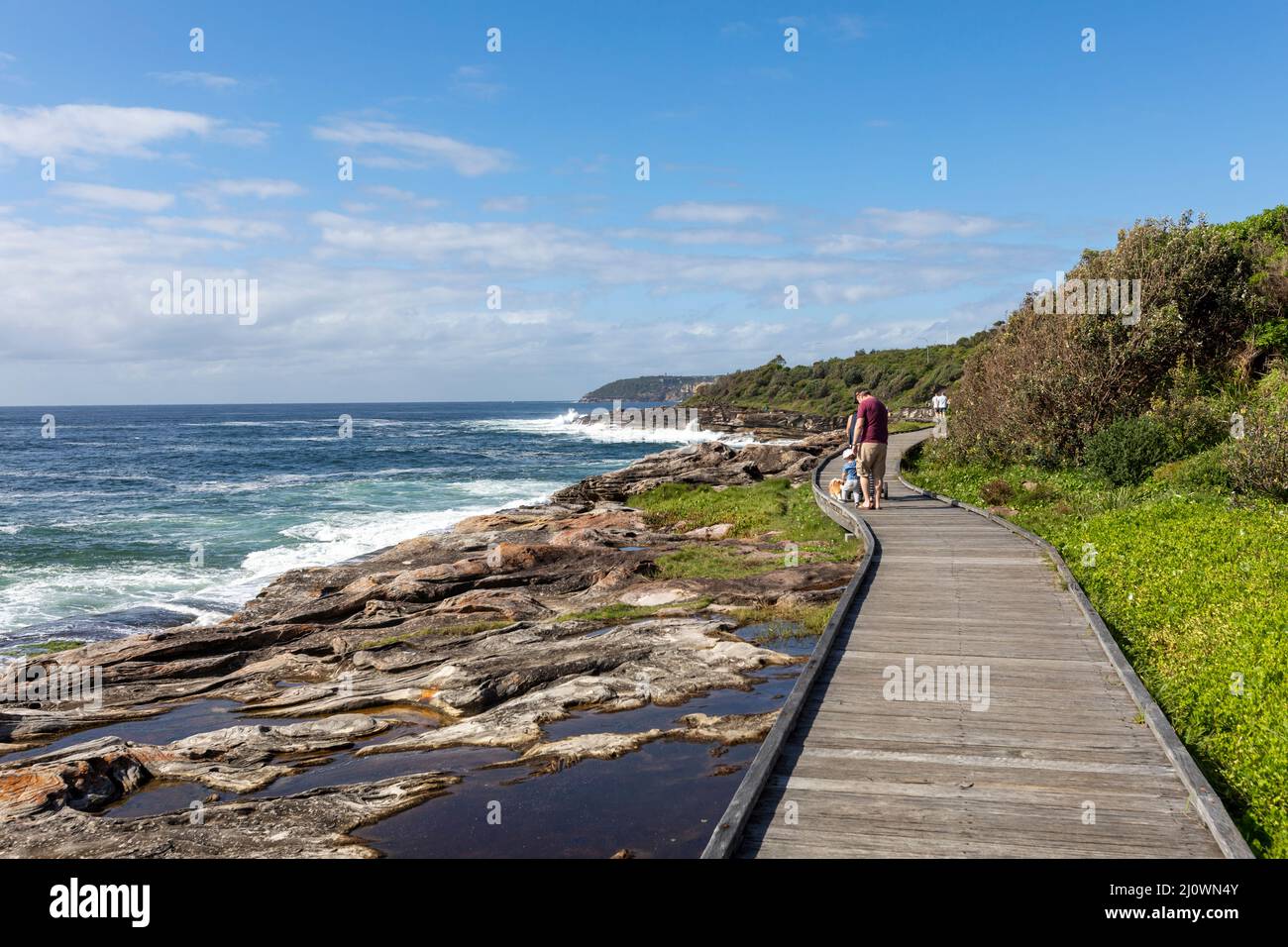 Harry Eliffe Way, sentier de randonnée entre Curl Curl et Freshwater reliant à Manly, un jour d'automne ensoleillé, Sydney, Australie Banque D'Images