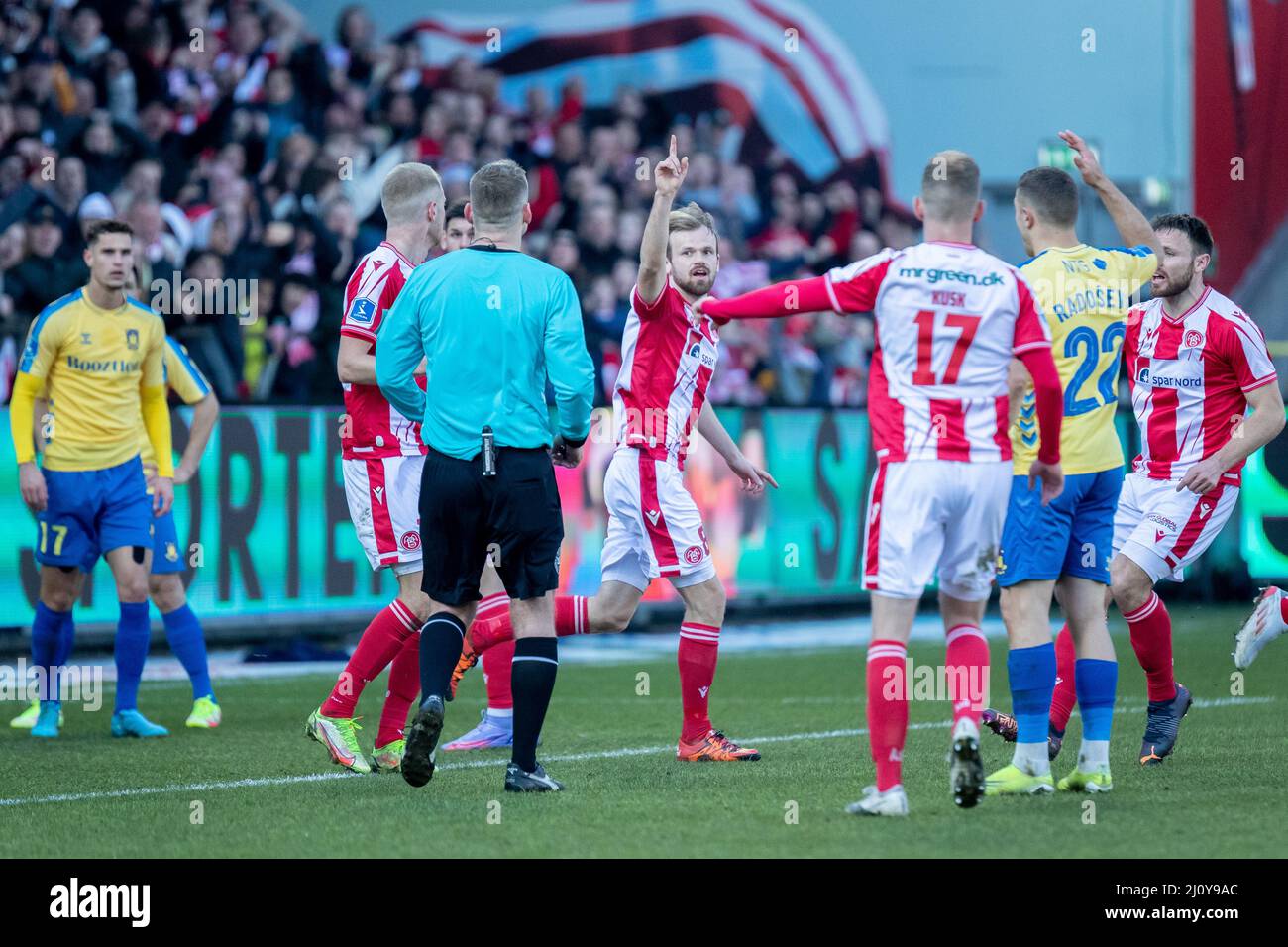 Aalborg, Danemark. 20th mars 2022. Iver Fossum (8) d'AAB vu pendant le match Superliga de 3F entre Aalborg Boldklub et Broendby IF au parc Aalborg Portland à Aalborg. (Crédit photo : Gonzales photo/Alamy Live News Banque D'Images