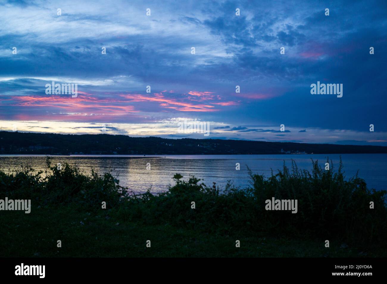 Juste un peu de rose dans le ciel Banque D'Images