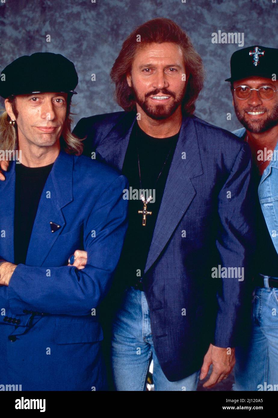 Les Robins Des Bois Les Bee Gees New York, New York, États-Unis. Robin Gibb, Barry Gibb et Maurice Gibb des Bee  Gees apparaissent dans le ©NBC show- Celebration: The Beat is Back (1992)  Ref: LMK106-33463-160412 fourni par LMKMEDIA. Éditorial