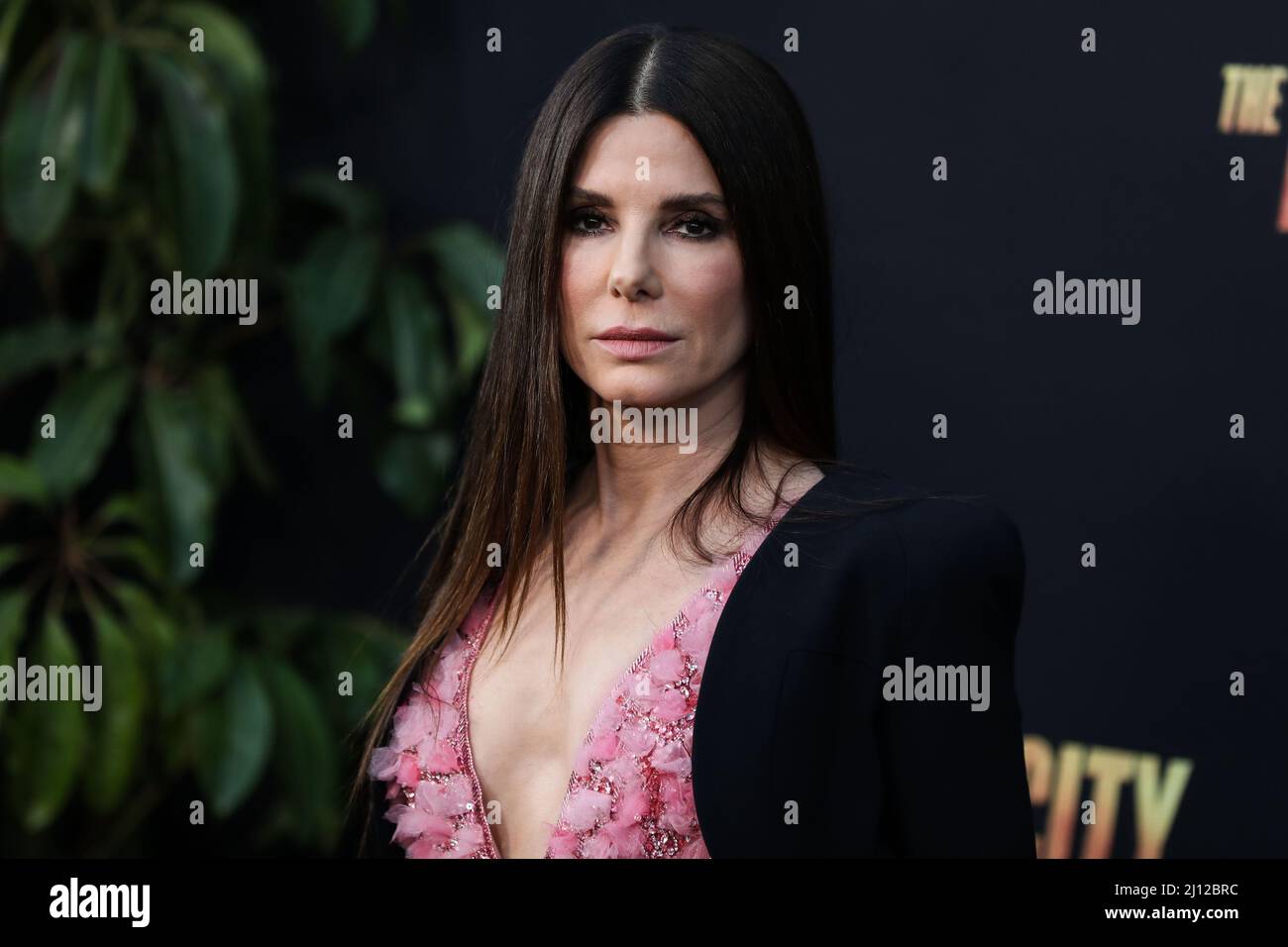 Los Angeles, États-Unis. 21st mars 2022. WESTWOOD, LOS ANGELES, CALIFORNIE, États-Unis - MARS 21: L'actrice américaine Sandra Bullock arrive à la première de Los Angeles de Paramount Pictures 'The Lost City' tenue au Regency Village Theatre le 21 mars 2022 à Westwood, Los Angeles, Californie, États-Unis. (Photo de Xavier Collin/image Press Agency) Credit: Image Press Agency/Alay Live News Banque D'Images