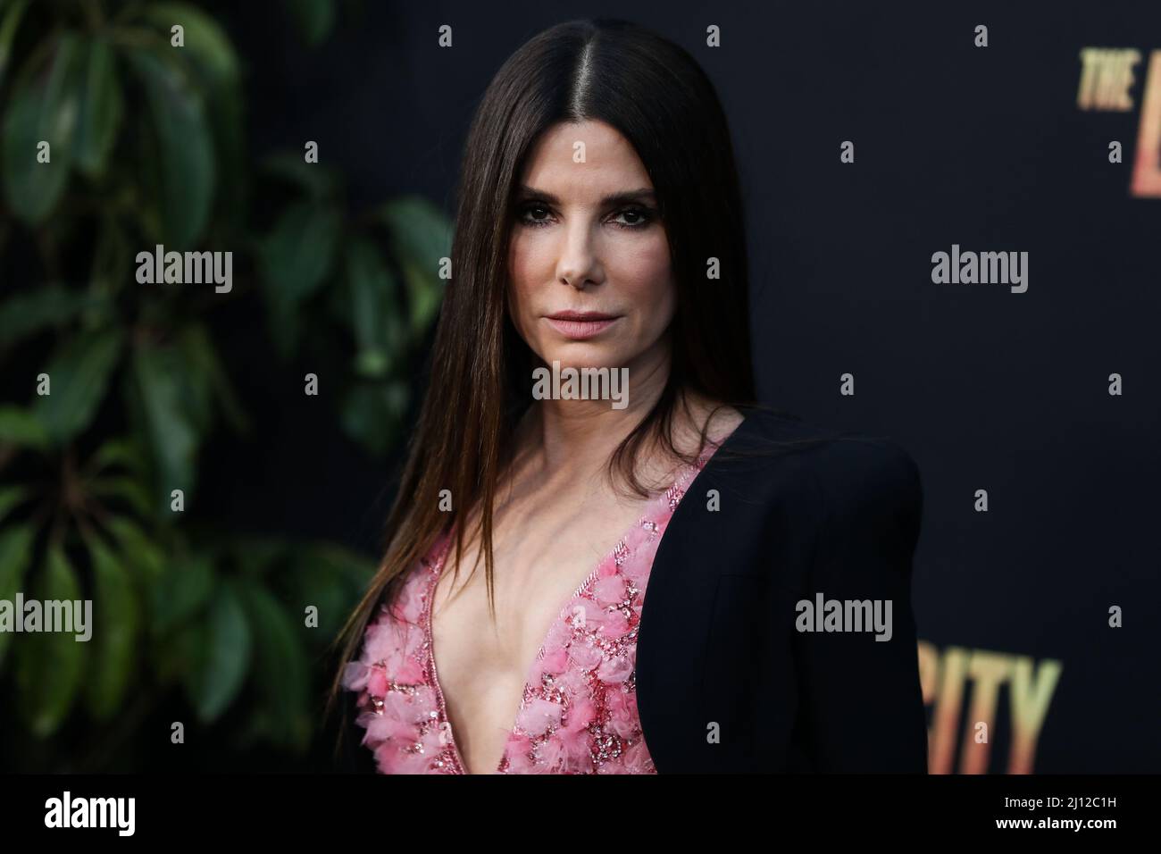 Los Angeles, États-Unis. 21st mars 2022. WESTWOOD, LOS ANGELES, CALIFORNIE, États-Unis - MARS 21: L'actrice américaine Sandra Bullock arrive à la première de Los Angeles de Paramount Pictures 'The Lost City' tenue au Regency Village Theatre le 21 mars 2022 à Westwood, Los Angeles, Californie, États-Unis. (Photo de Xavier Collin/image Press Agency/Sipa USA) crédit: SIPA USA/Alay Live News Banque D'Images