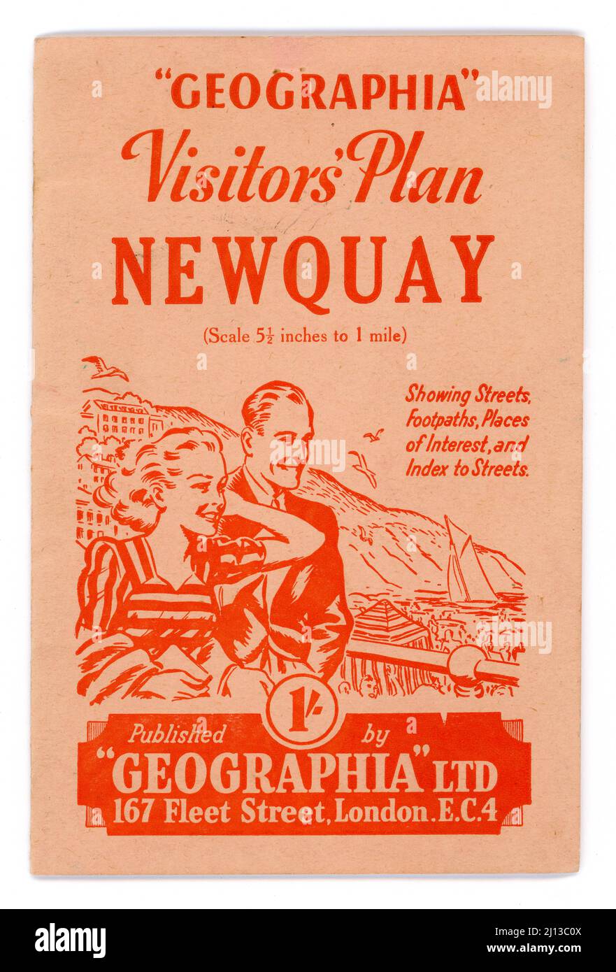 Guide touristique original de la série Geographia des années 1940 - Plan des visiteurs Newquay. Plan de la ville. Publié par Geographia Ltd. 167 Fleet Street, Londres, EC4. L'illustration montre un couple heureux dehors en s'appréciant à Newquay, Cornwall, Royaume-Uni vers 1945 / 1946 Banque D'Images