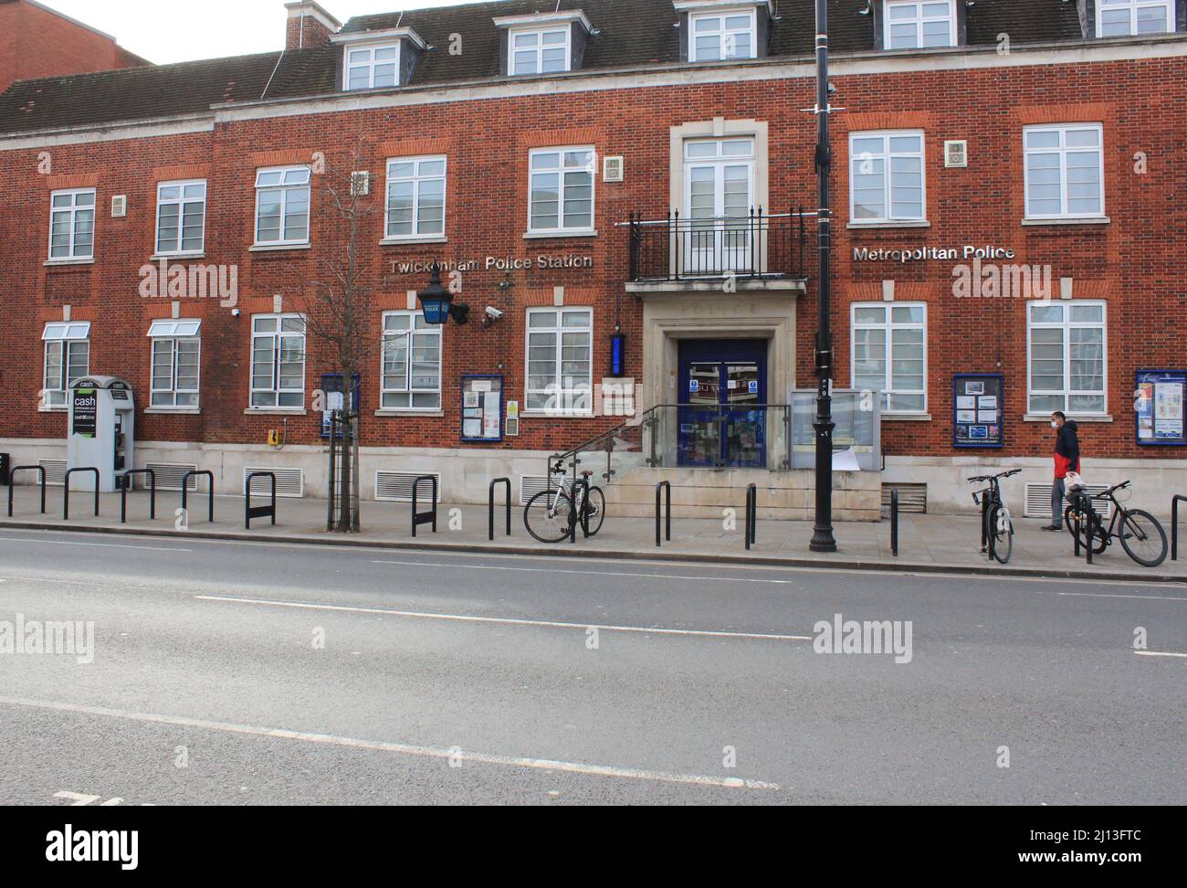 Bâtiment du poste de police de Twickenham sur la route de Londres Twickenham Banque D'Images